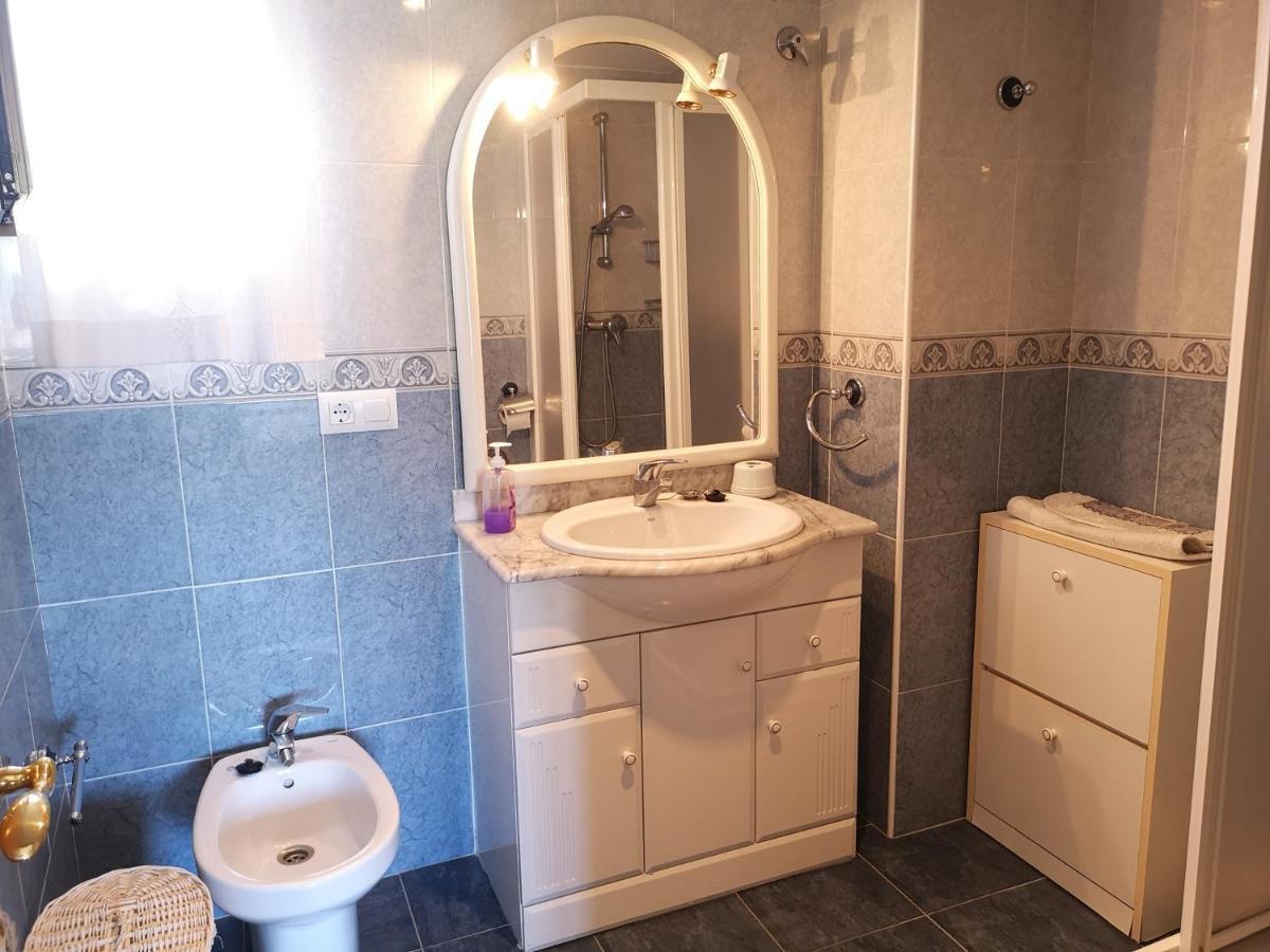 Apartamento A Pie De Playa-Edificio Bonaire ガンディア エクステリア 写真
